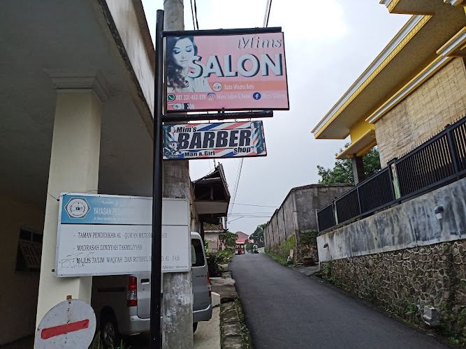 Mims Salon & Barber