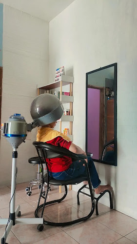 Eka Beauty Salon