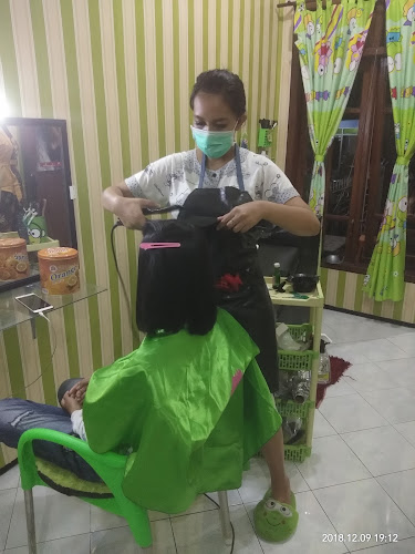 d' Beauty Salon