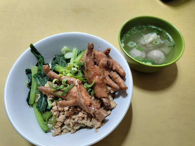 Yamien Baso Babat Primadona