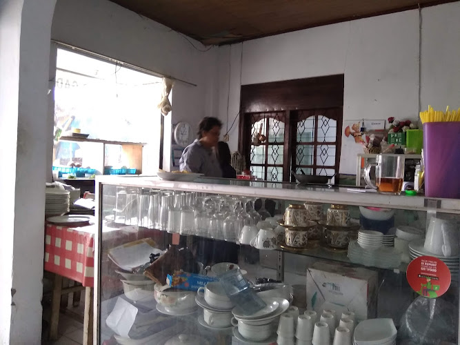 Rumah Makan Gado-Gado Asli Ibu Ato